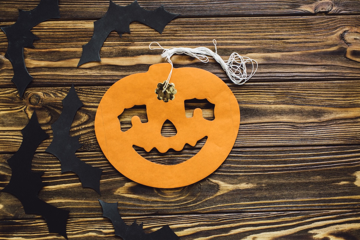 Engraved Wood Decor for Halloween: Elegant, Personalized Ideas for a Spooky Season